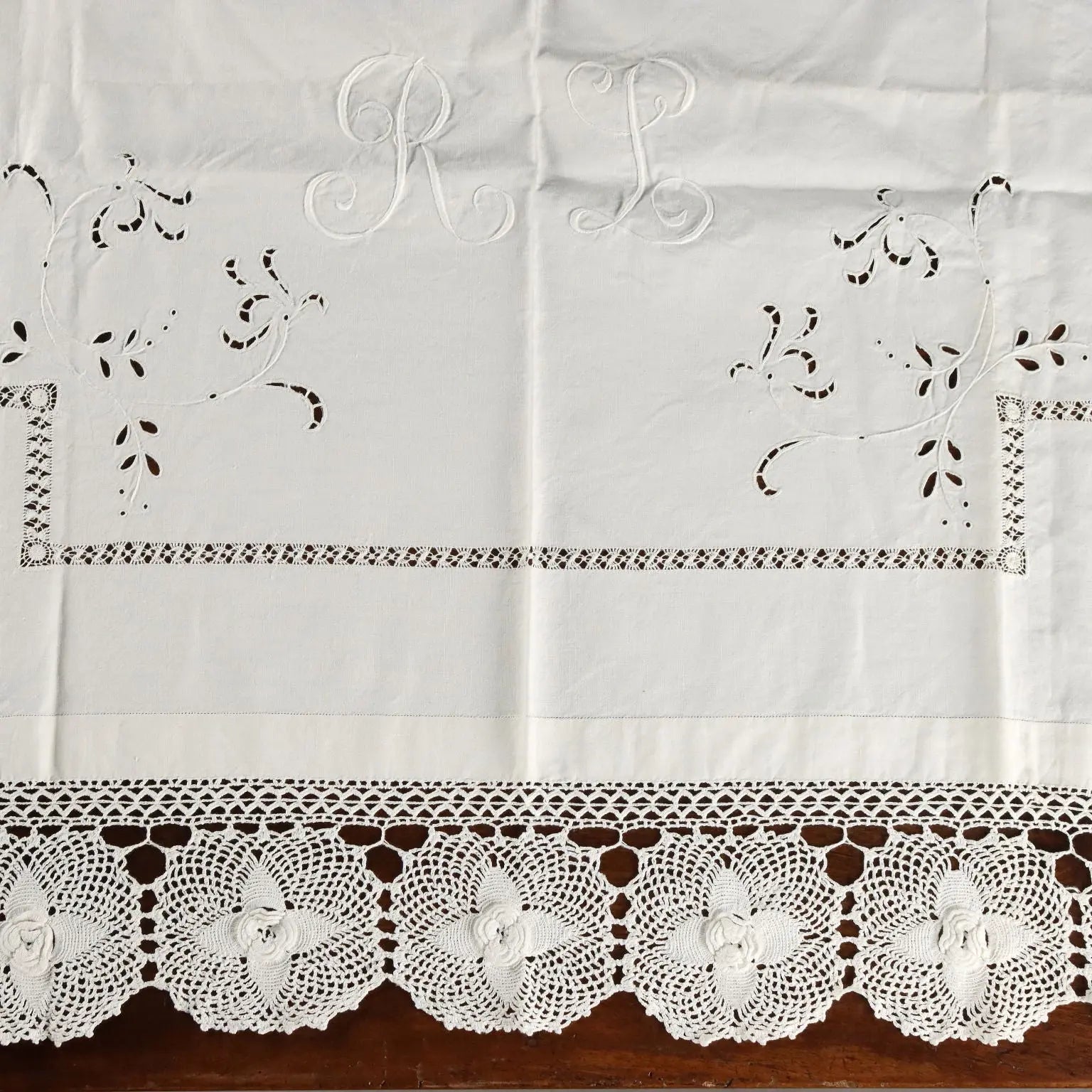 Double Bed Sheeth Linen Handmade Embroidery 93 x 89 In