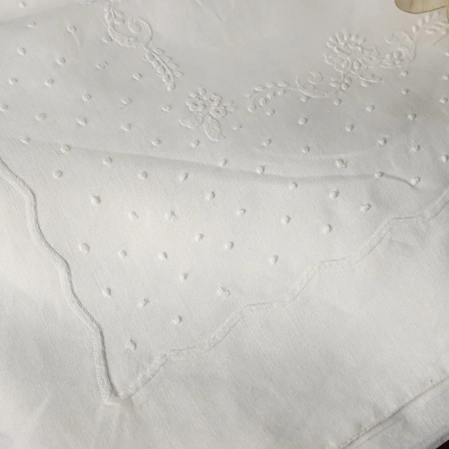Linen Double Bed Sheet with Floral Embroidery 90 x 105 In