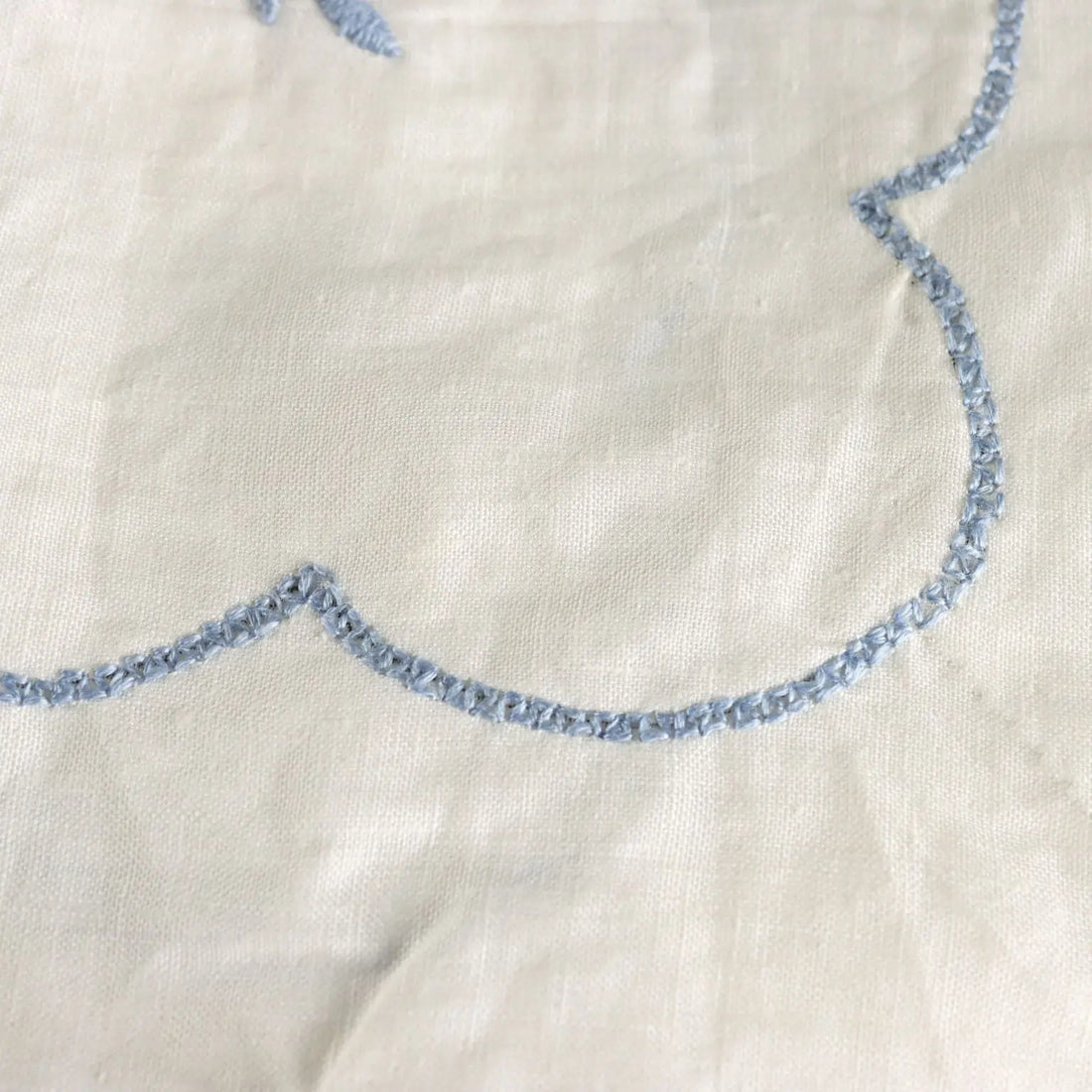 Double Bed Sheeth White Linen Flower Embroidery 118 x 90 In