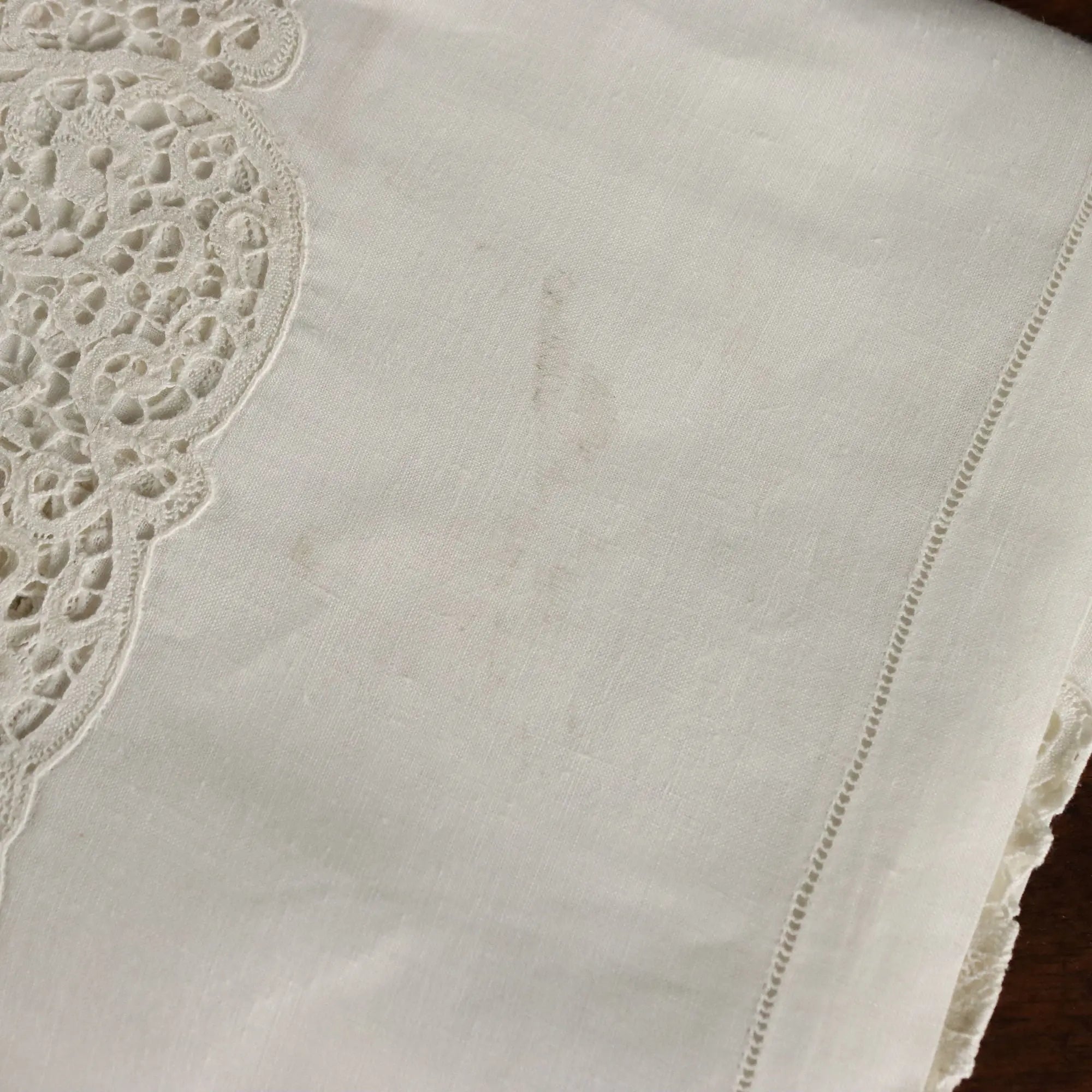 Cantù Linen and Lace Placemat Flower Pattern Second Hand Italy