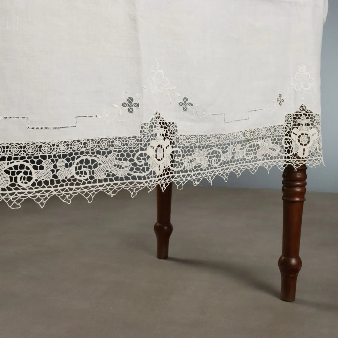 Linen Tablecloth with 10 Napkins Handmade Second Hand Italy