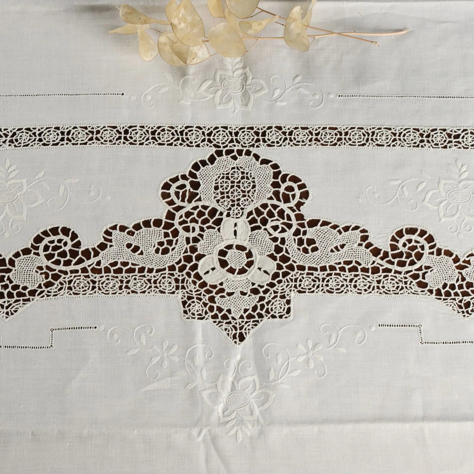 Linen Tablecloth with 10 Napkins Handmade Second Hand Italy