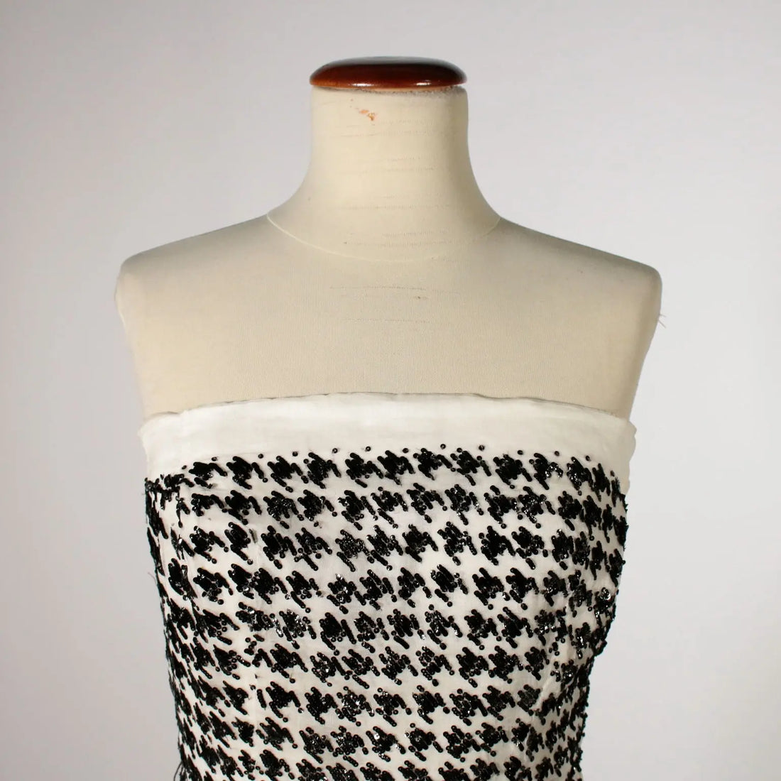 Vintage Dress in Organza Embroidered with Sequins | Clothing & House Linens | Vintage