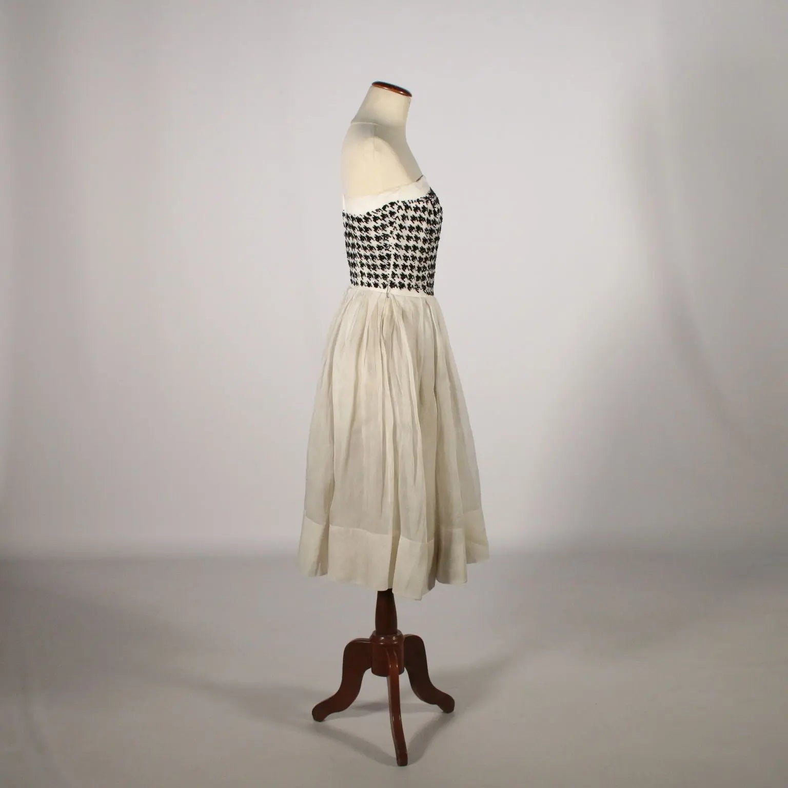 Vintage Dress in Organza Embroidered with Sequins | Clothing & House Linens | Vintage