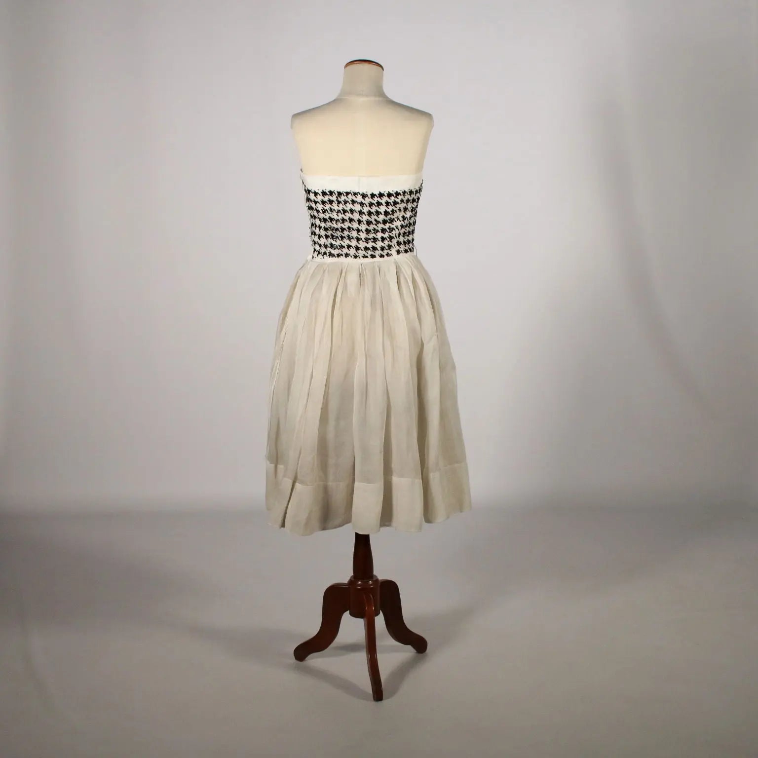 Vintage Dress in Organza Embroidered with Sequins | Clothing & House Linens | Vintage