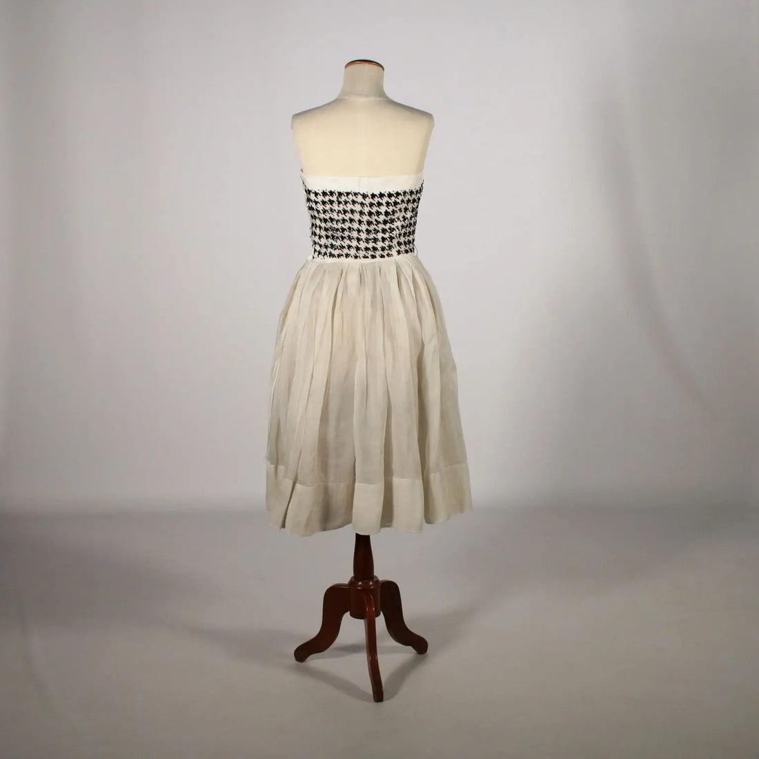 Vintage Dress in Organza Embroidered with Sequins | Clothing & House Linens | Vintage