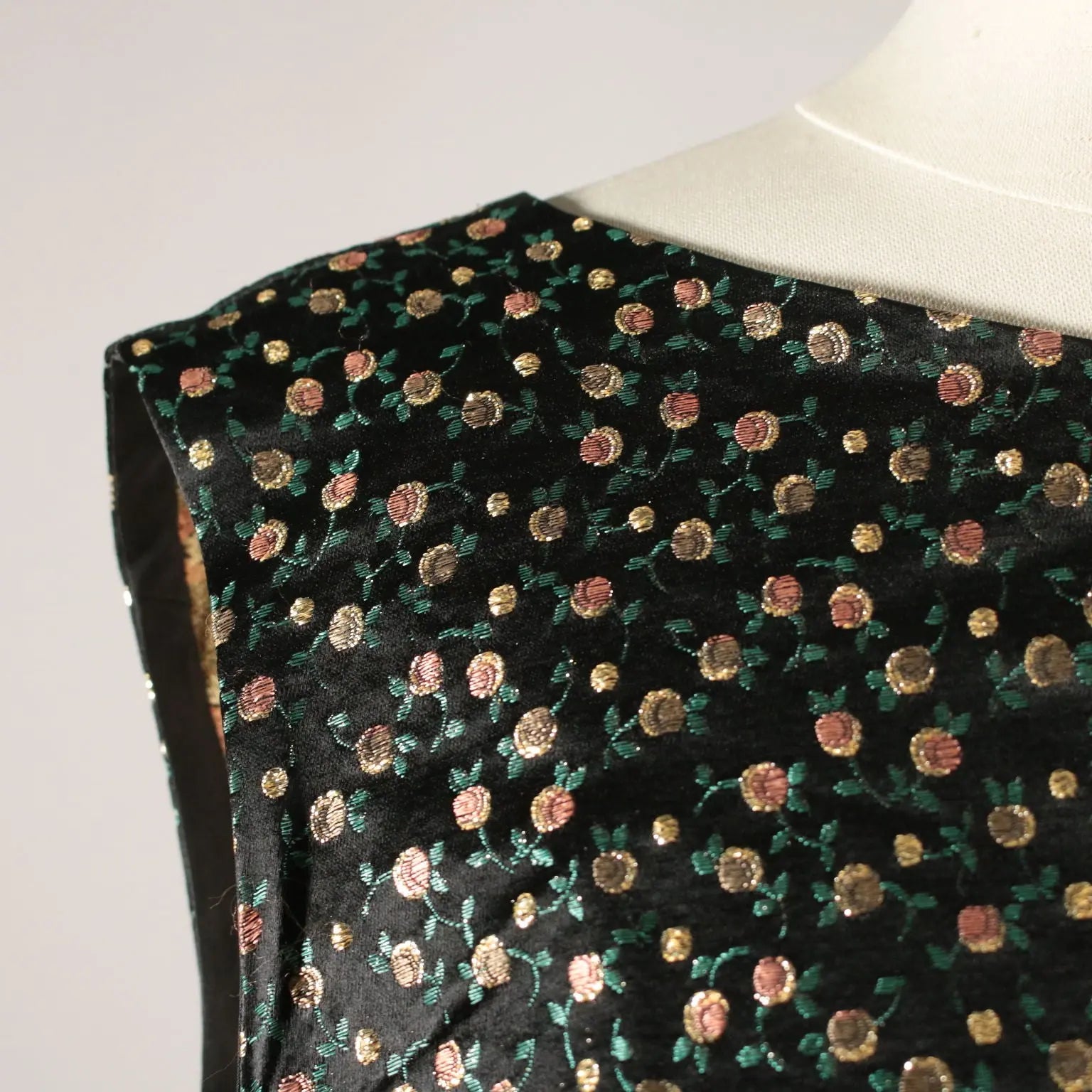 Vintage Dress with Floral Pattern Italy 1960s | Clothing & House Linens | Vintage