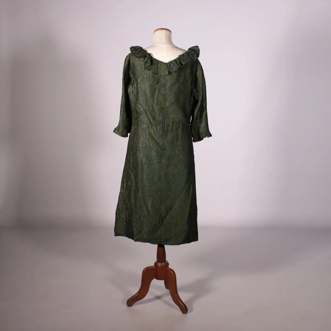 Vintage Dress Jacquard Iridescent Fabric UK Size 8 1950s-1960s | Clothing & House Linens | Vintage