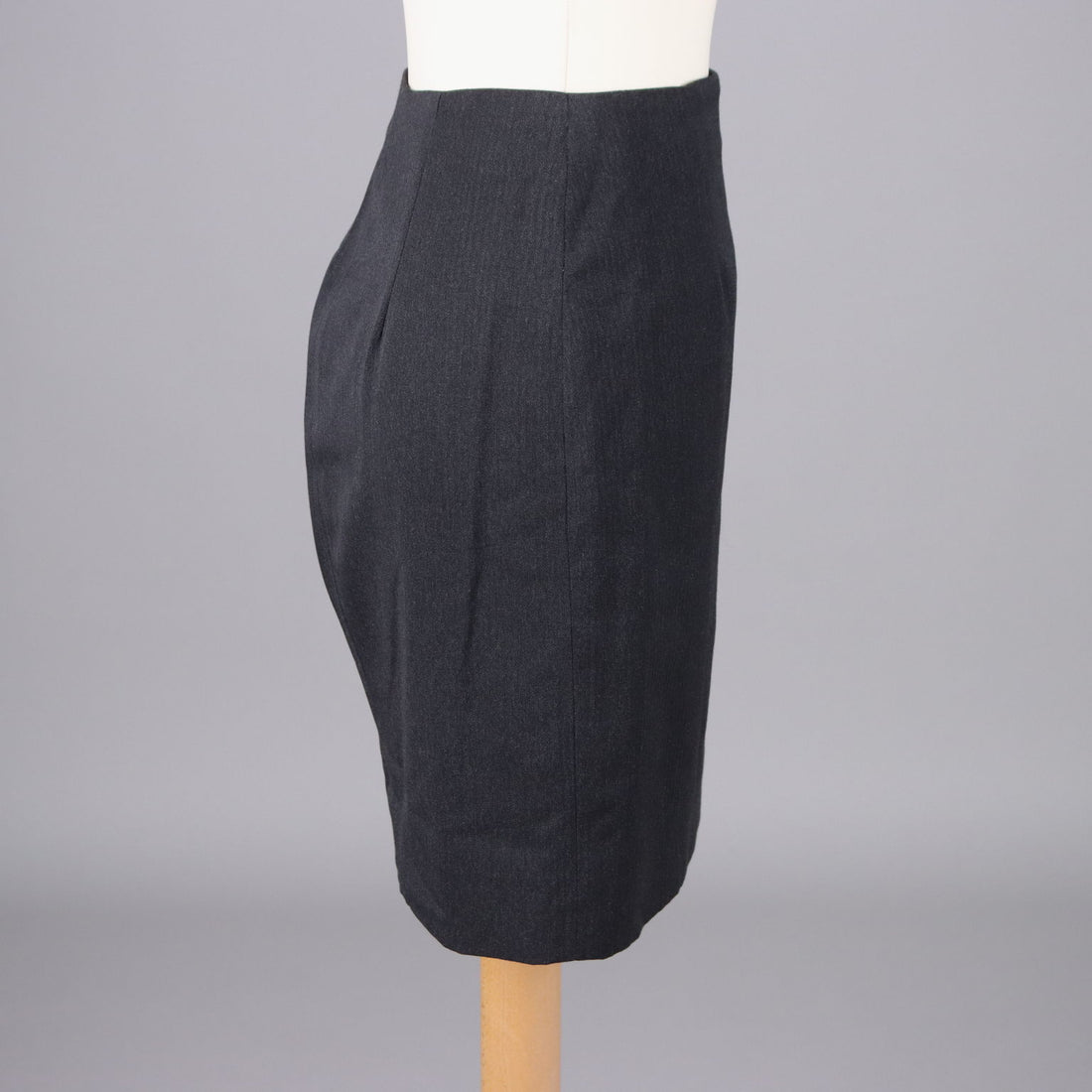 Second Hand Wallet Shaped Skirt by Aspesi Size 14 Pure Wool - Size 14 | Clothing & House Linens  Second hand