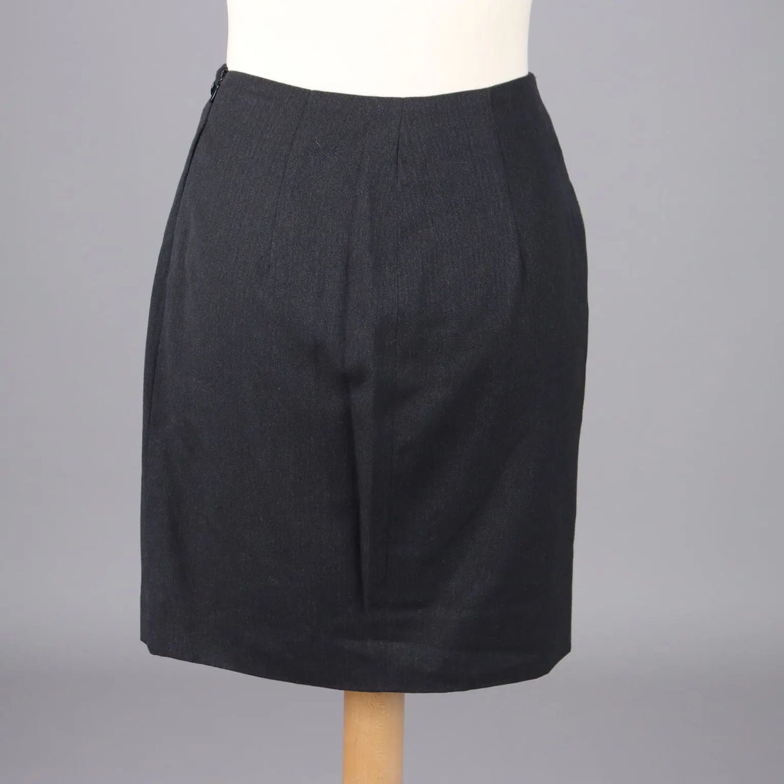 Second Hand Wallet Shaped Skirt by Aspesi Size 14 Pure Wool - Size 14 | Clothing & House Linens | Second hand