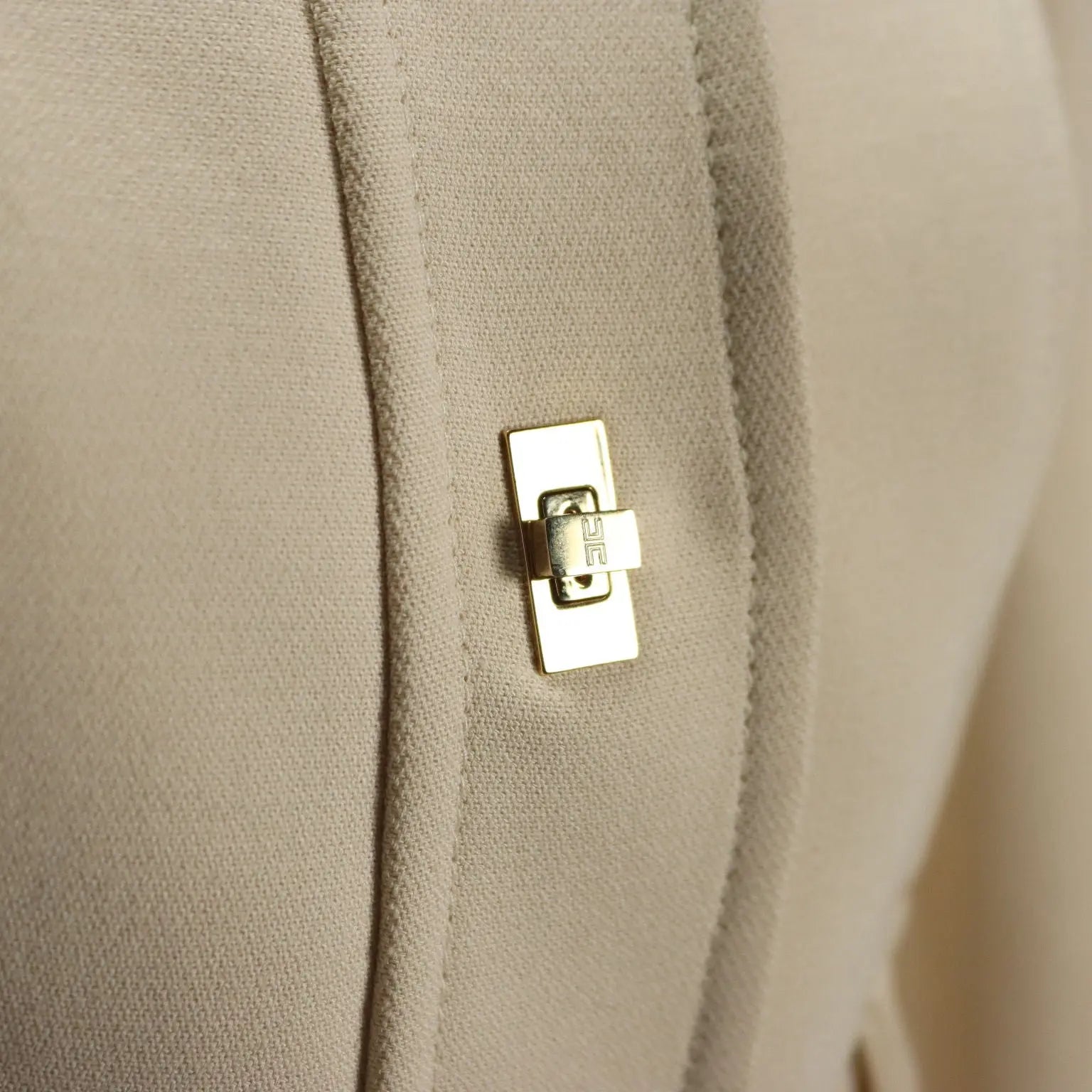 Elisabetta Franchi Coat Wool Viscosa UK Size 10 Second Hand - UK Size 10 | Clothing & House Linens | Second hand