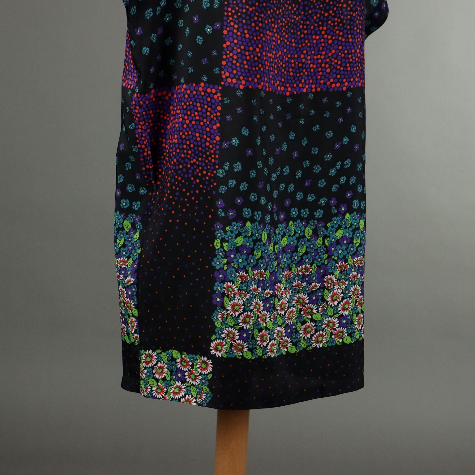  | Clothing & House Linens  Second hand