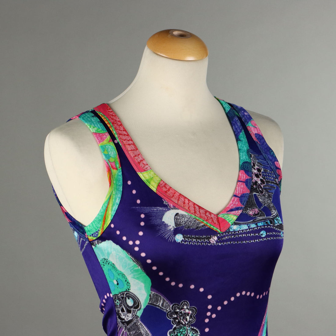  | Clothing & House Linens  Second hand