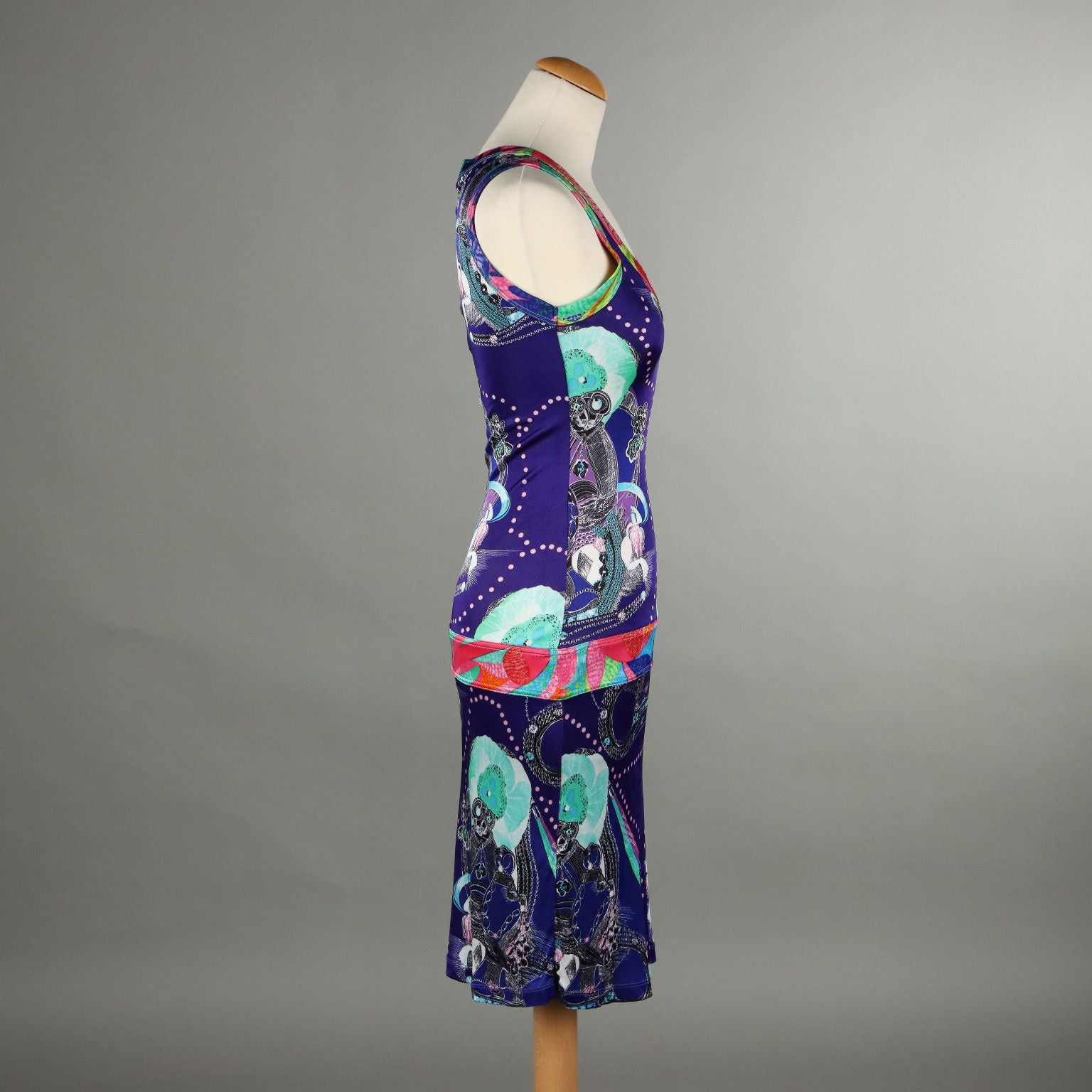  | Clothing & House Linens  Second hand