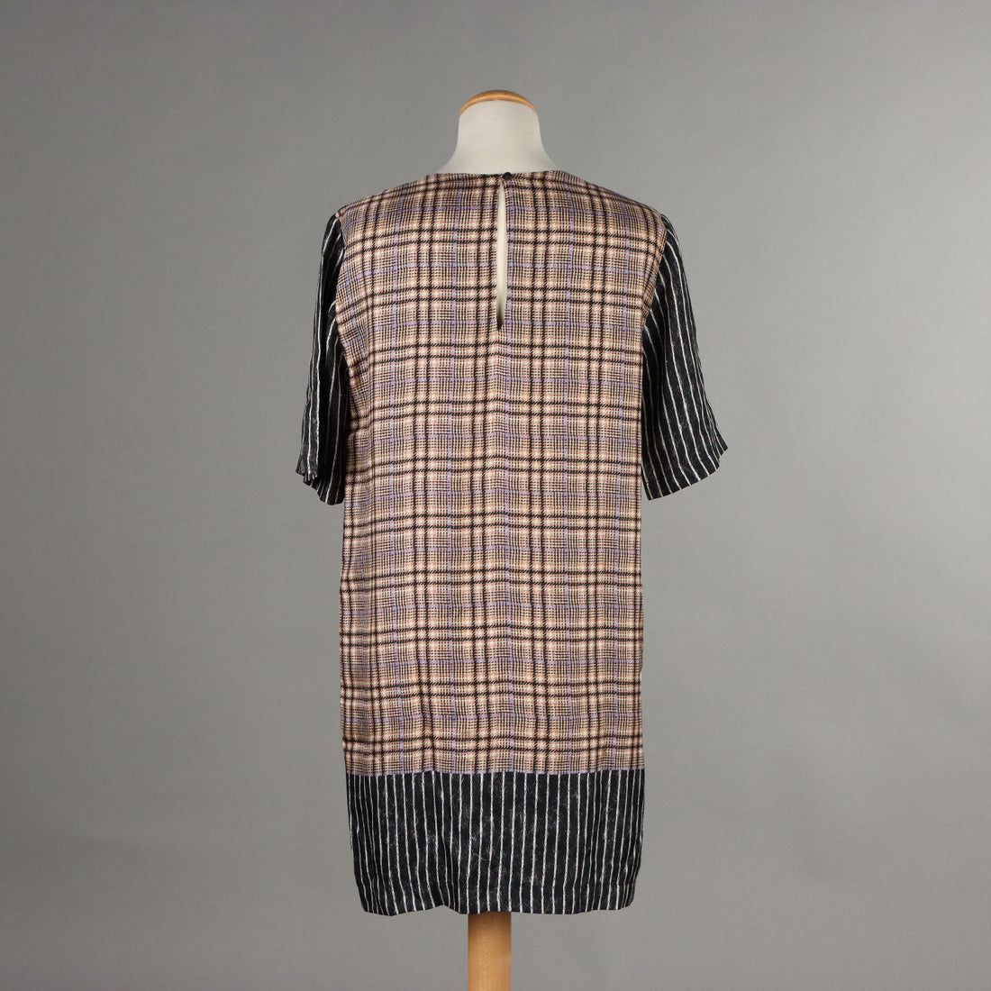  | Clothing & House Linens  Second hand