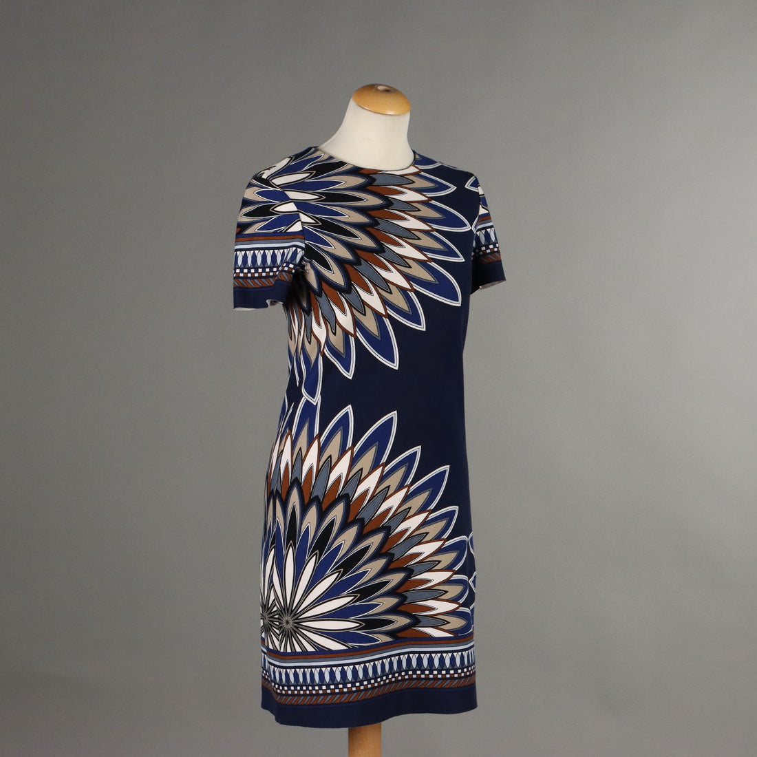  | Clothing & House Linens  Second hand