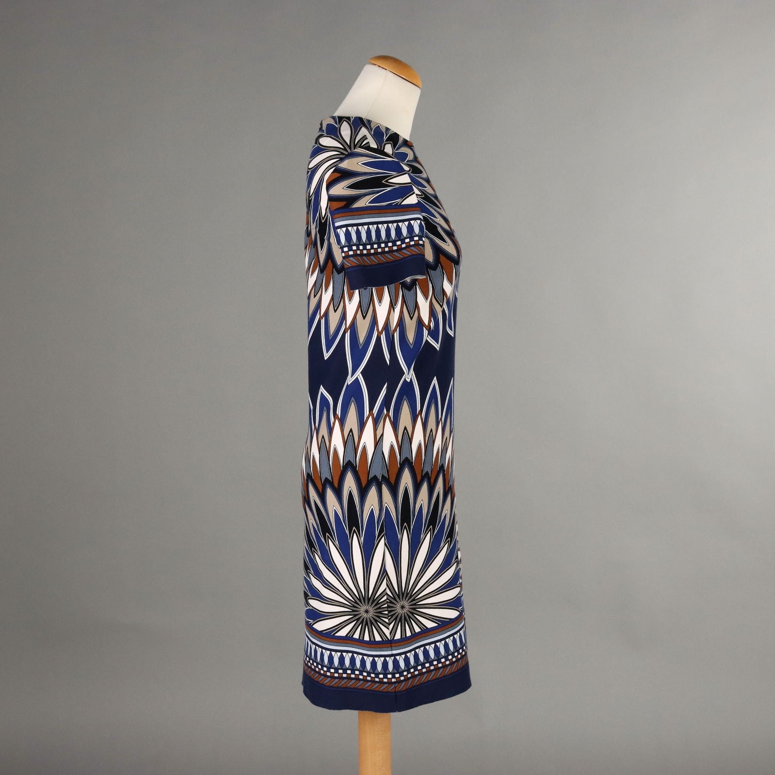  | Clothing & House Linens  Second hand