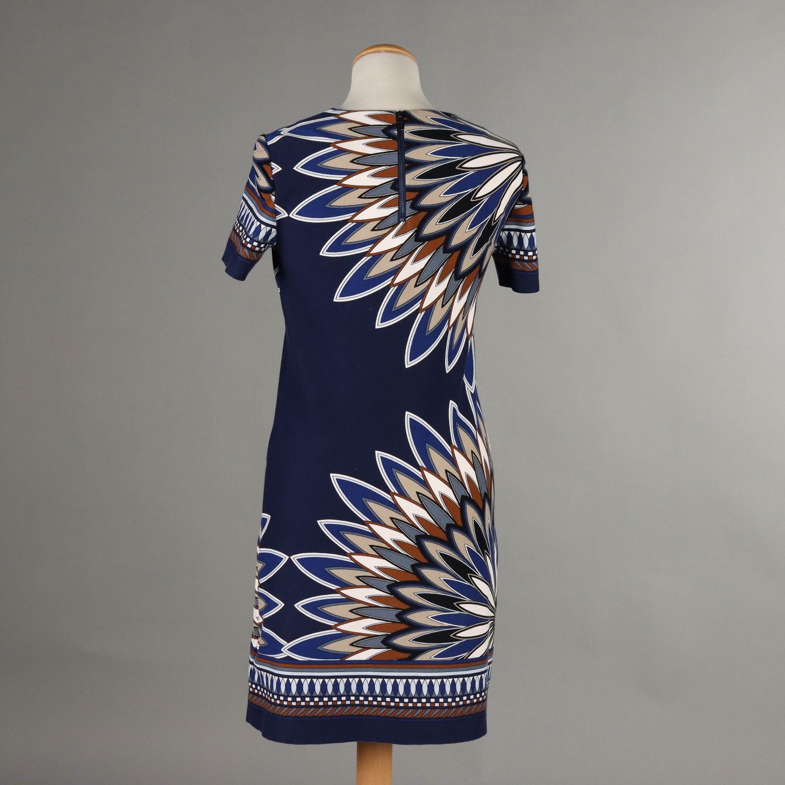  | Clothing & House Linens  Second hand