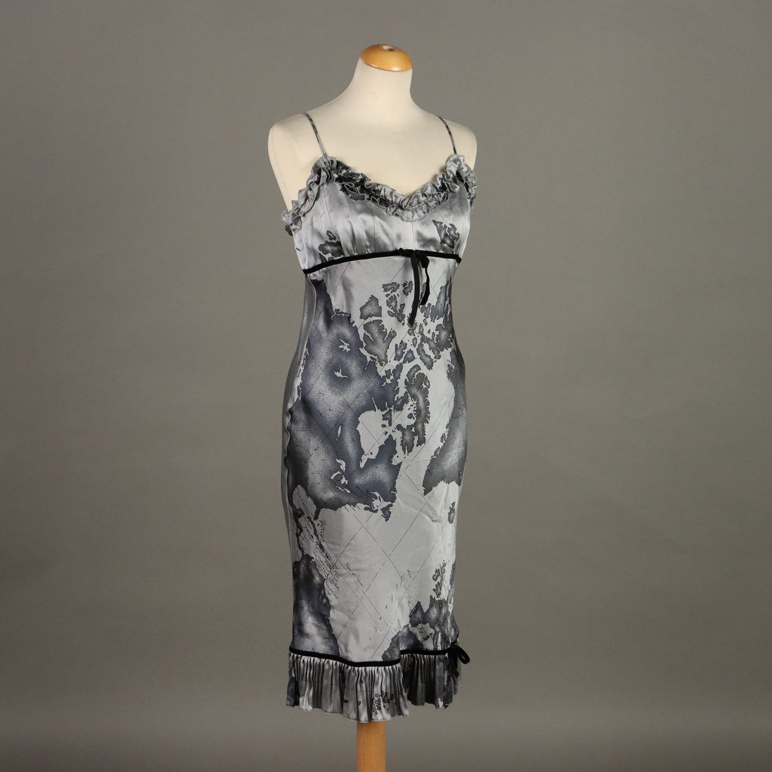  | Clothing & House Linens  Second hand