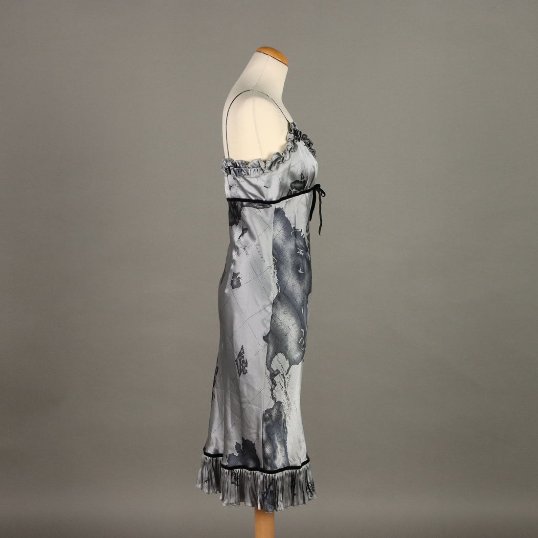  | Clothing & House Linens  Second hand