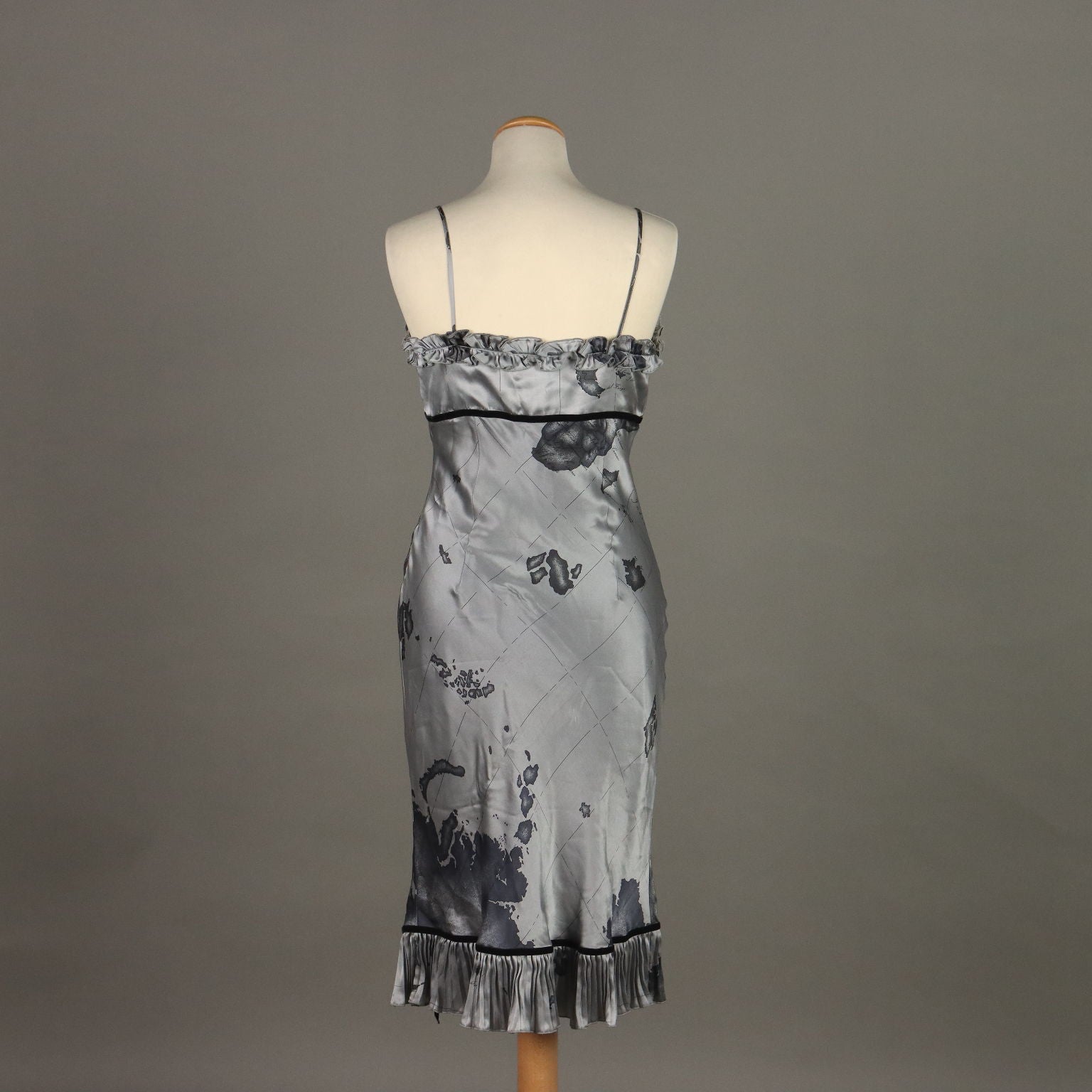  | Clothing & House Linens  Second hand