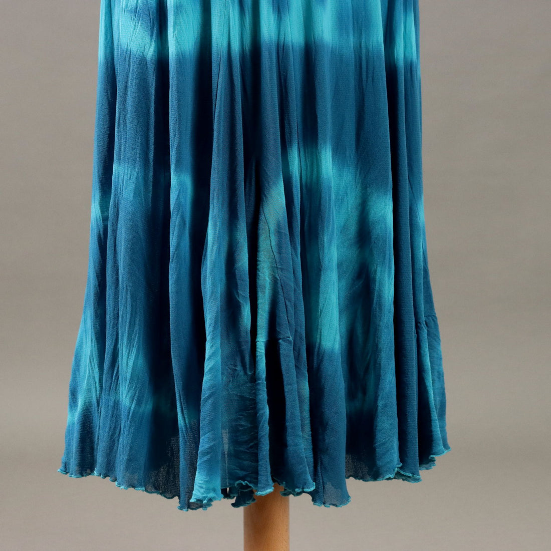  | Clothing & House Linens  Second hand