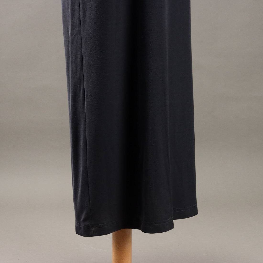  | Clothing & House Linens  Second hand