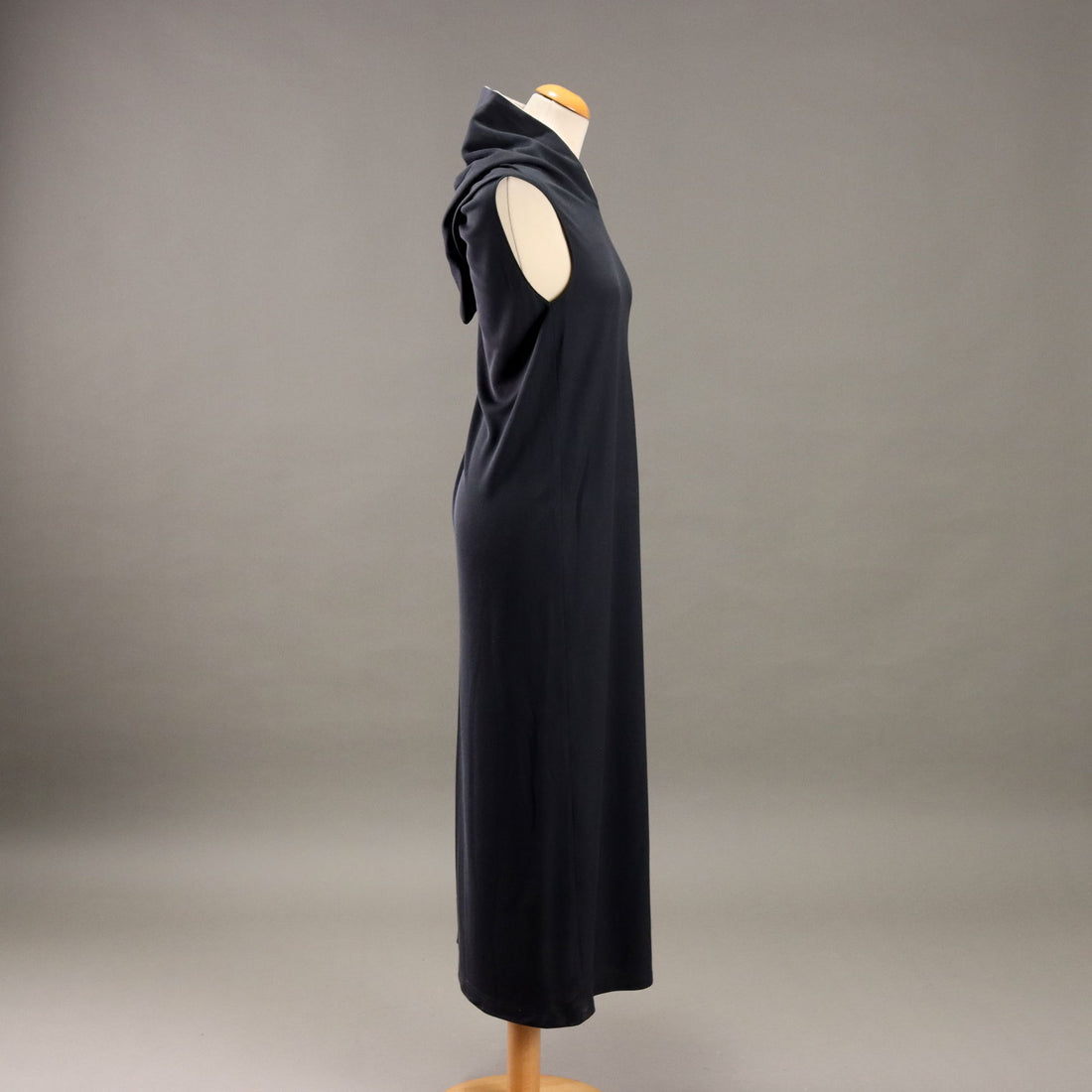  | Clothing & House Linens  Second hand