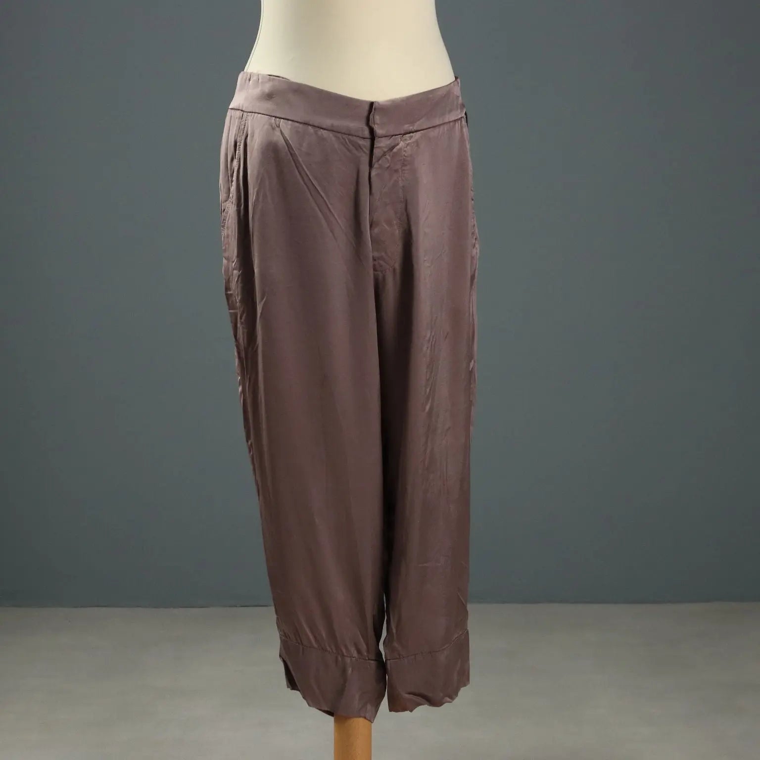 Marni Capri Trousers Second Hand Rayon Fiber Size 12 Italy - UK Size 12 | Clothing & House Linens | Second hand