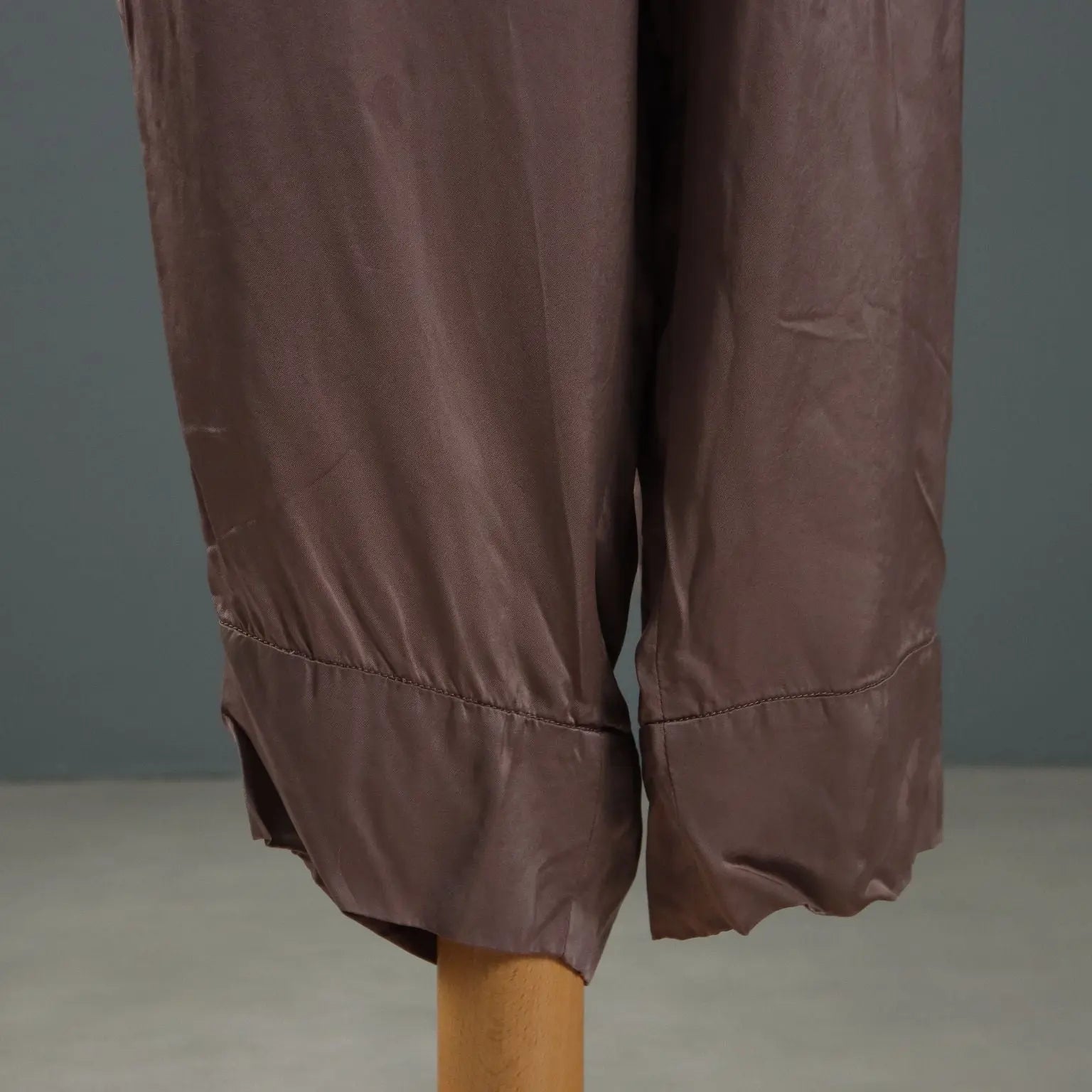 Marni Capri Trousers Second Hand Rayon Fiber Size 12 Italy - UK Size 12 | Clothing & House Linens | Second hand