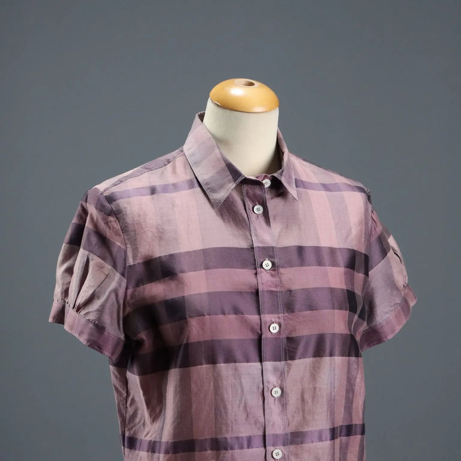 Burberry Shirt Mixed Silk Geometric Second Hand Size 14 - UK Size 14 | Clothing & House Linens | Second hand