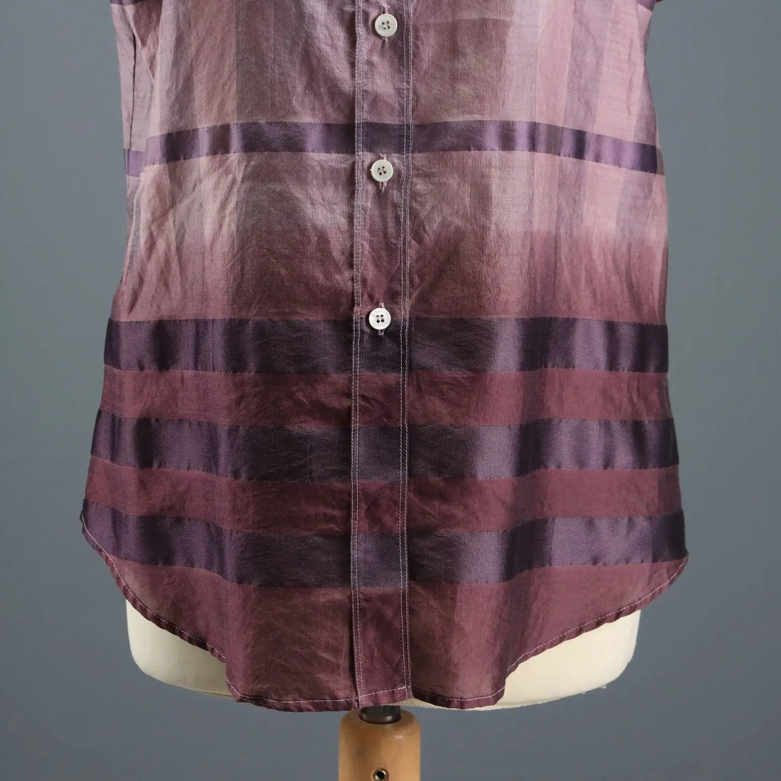 Burberry Shirt Mixed Silk Geometric Second Hand Size 14 - UK Size 14 | Clothing & House Linens | Second hand