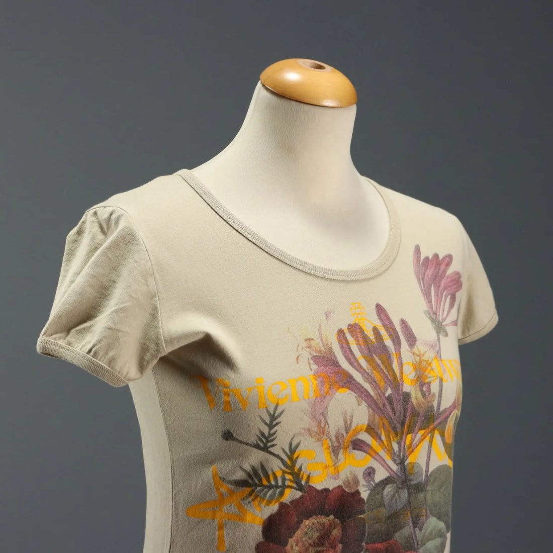 Vivienne Westwood Anglomania T-Shirt UK Size 8 Cotton Pre-Loved - UK Size 8 | Clothing & House Linens | Second hand