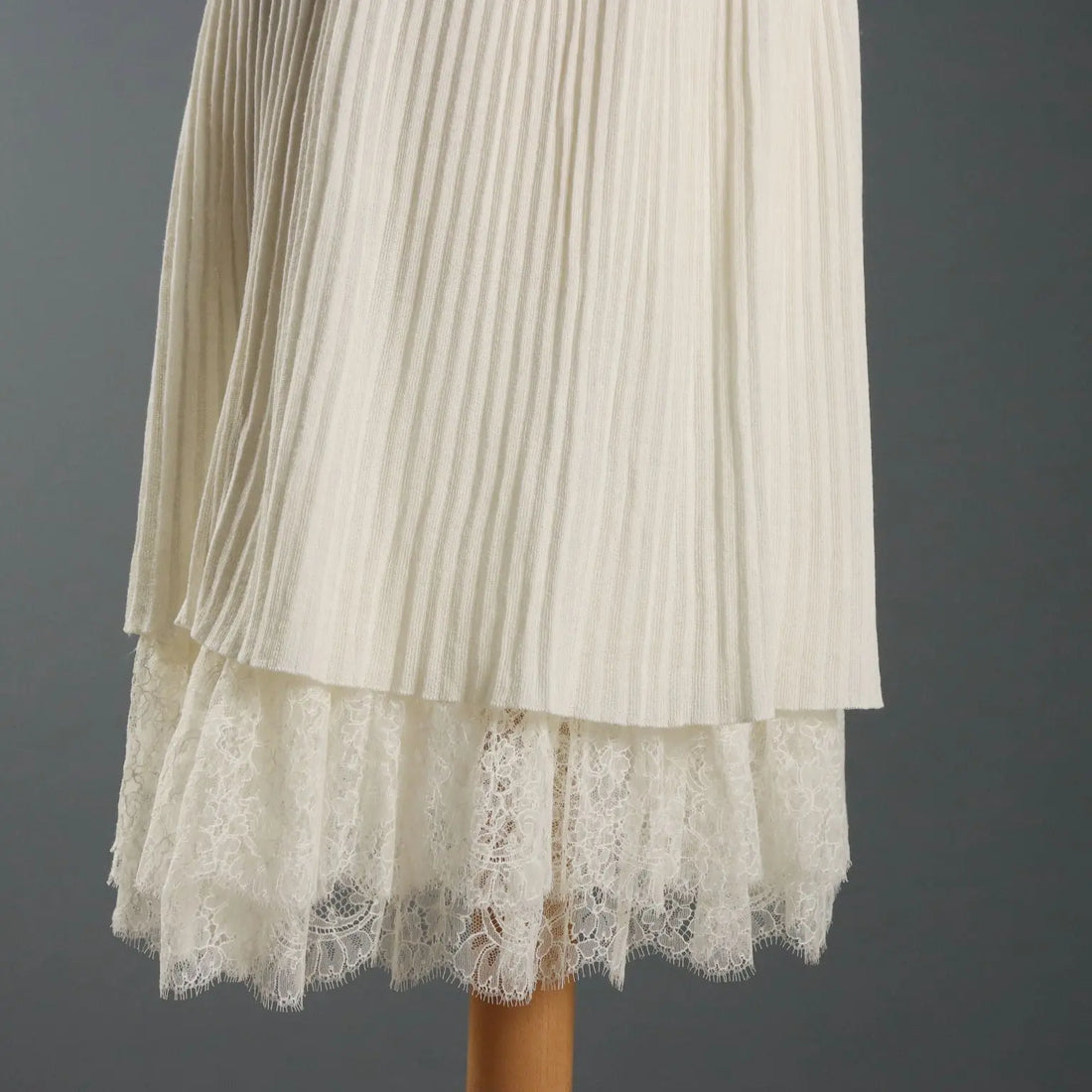 Valentino Cream White Midi Pleated Dress UK Size 12 Second Hand