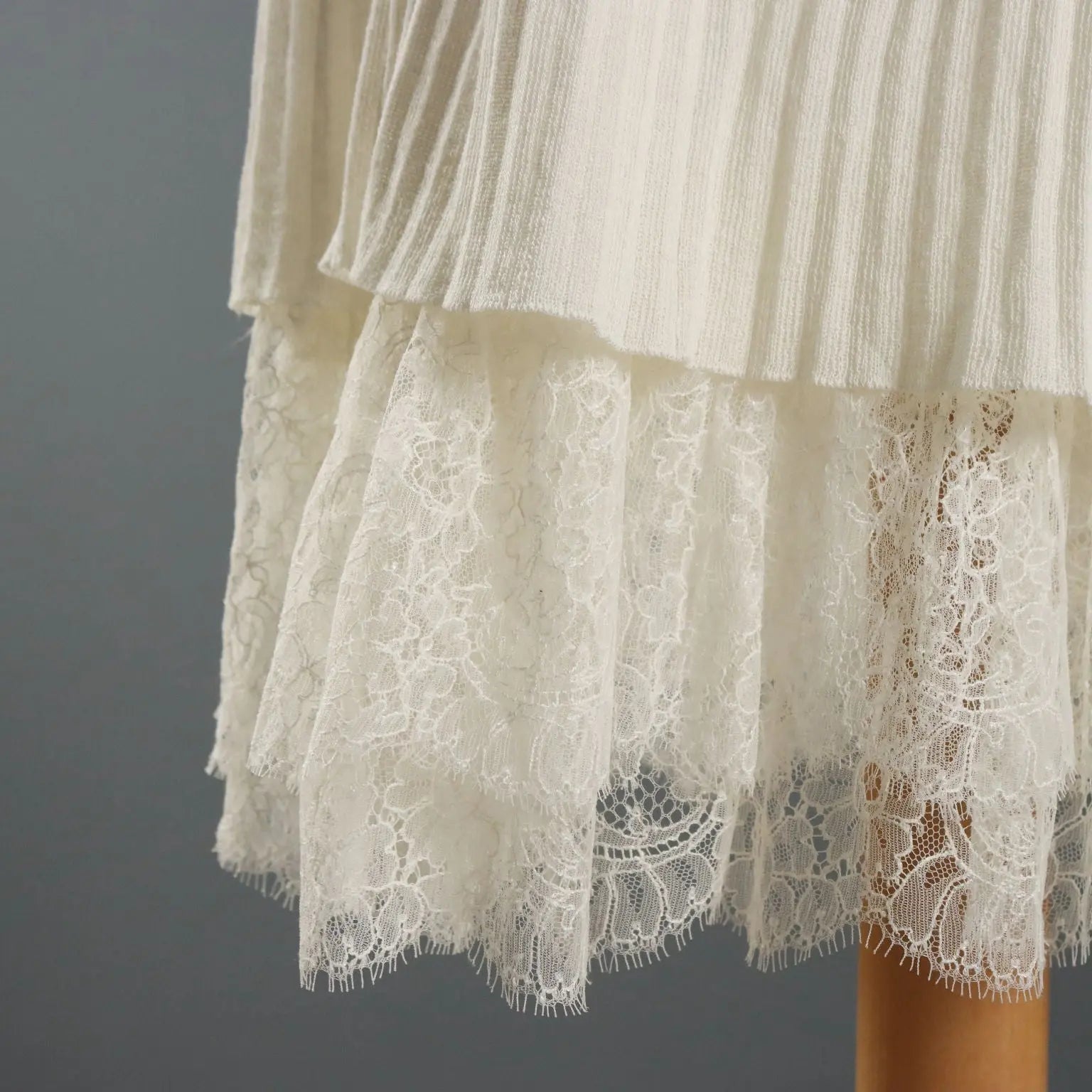 Valentino Cream White Midi Pleated Dress UK Size 12 Second Hand