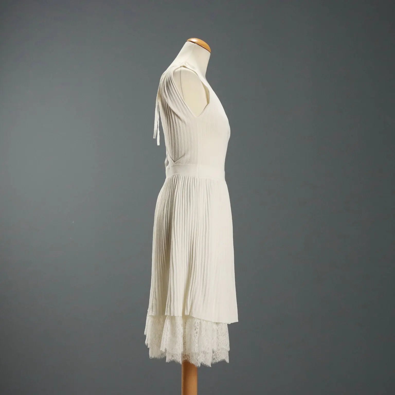 Valentino Cream White Midi Pleated Dress UK Size 12 Second Hand