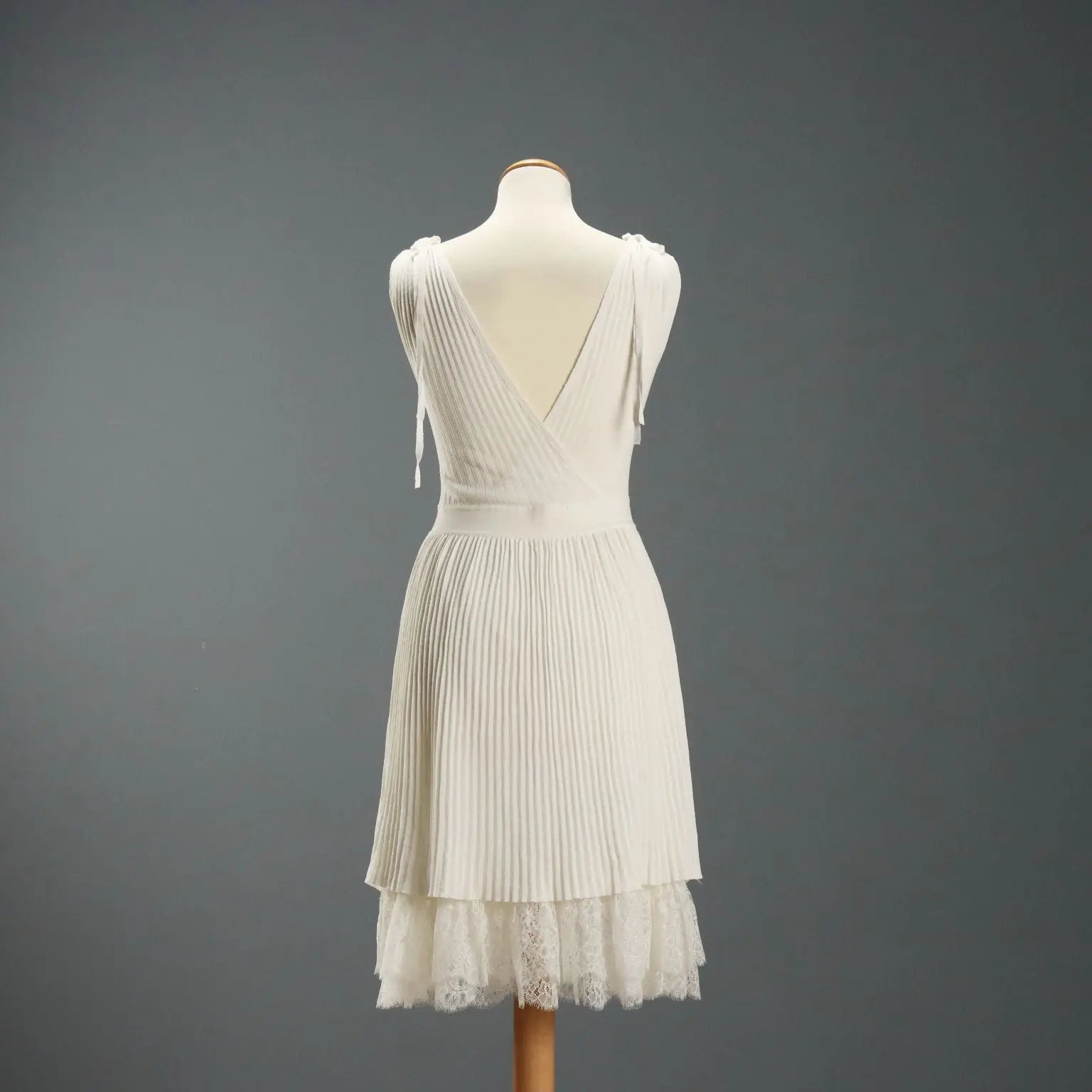 Valentino Cream White Midi Pleated Dress UK Size 12 Second Hand