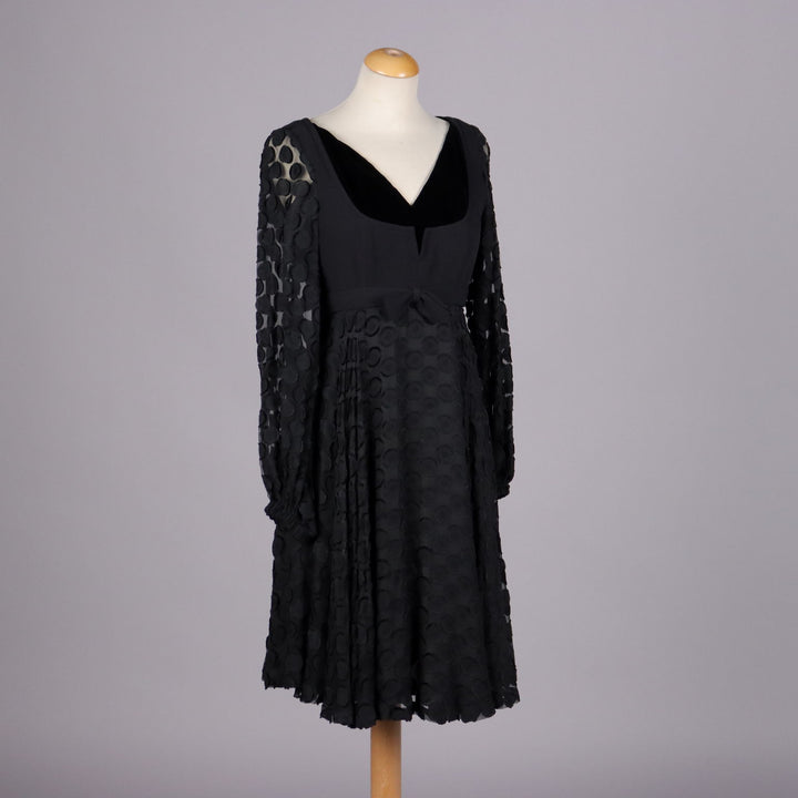  | Clothing & House Linens  Second hand