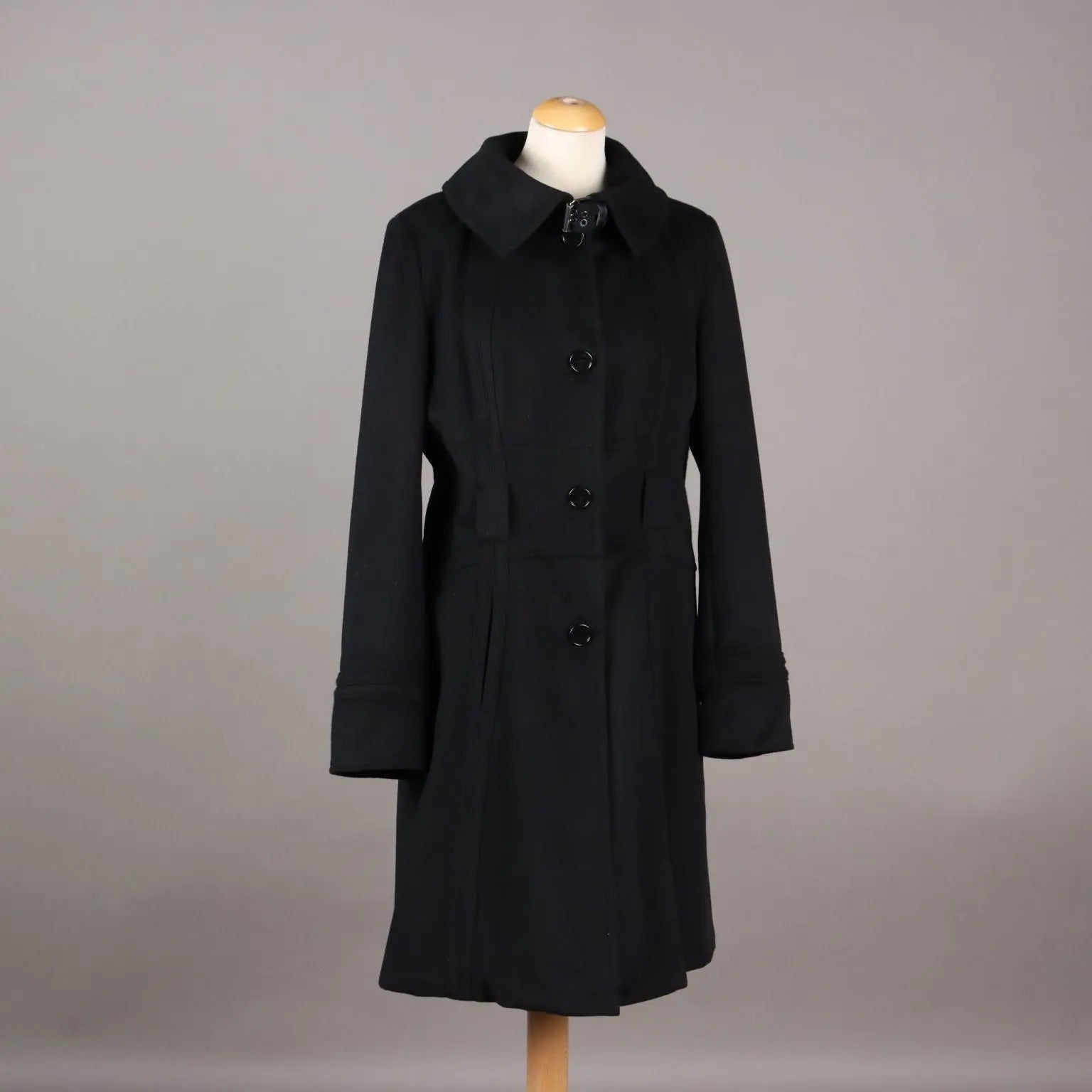 Marina Yachting Women's Coat Wool Second Hand UK Size 16 - UK Size 16 | Clothing & House Linens | Second hand