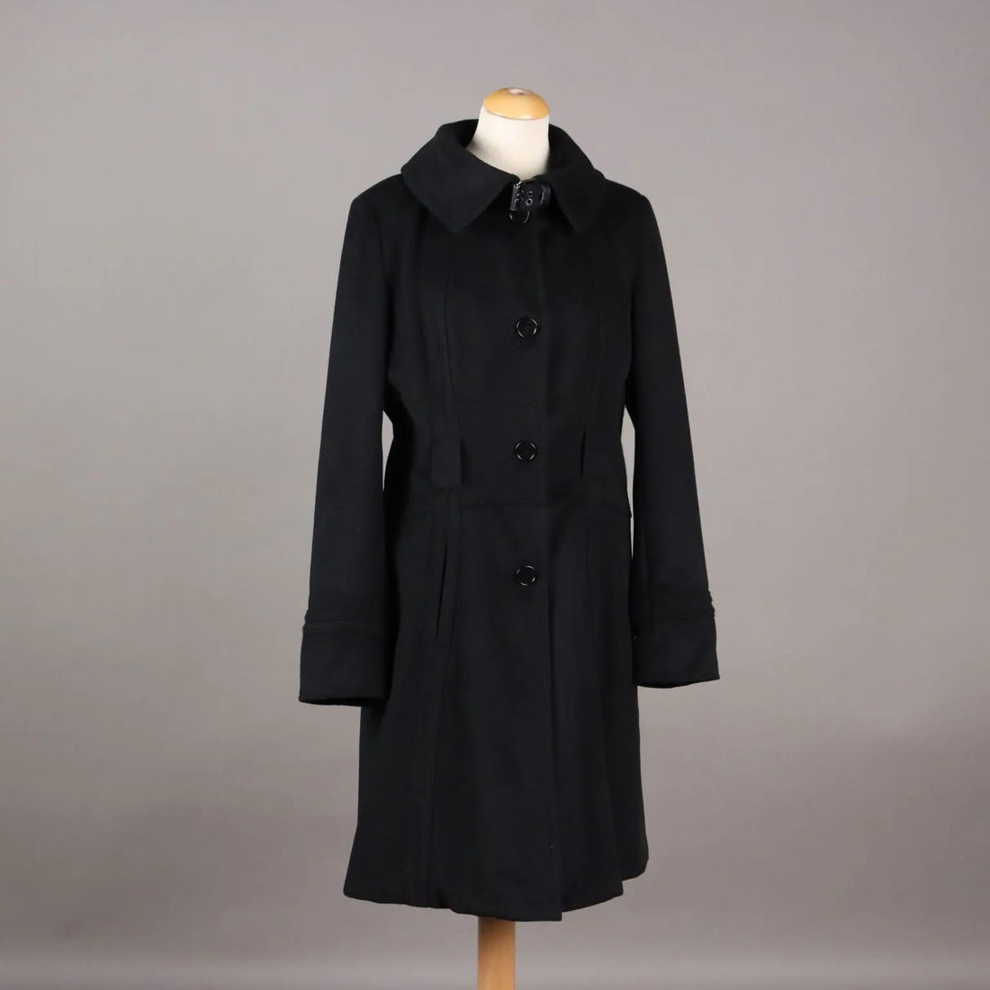 Marina Yachting Women's Coat Wool Second Hand UK Size 16 - UK Size 16 | Clothing & House Linens | Second hand