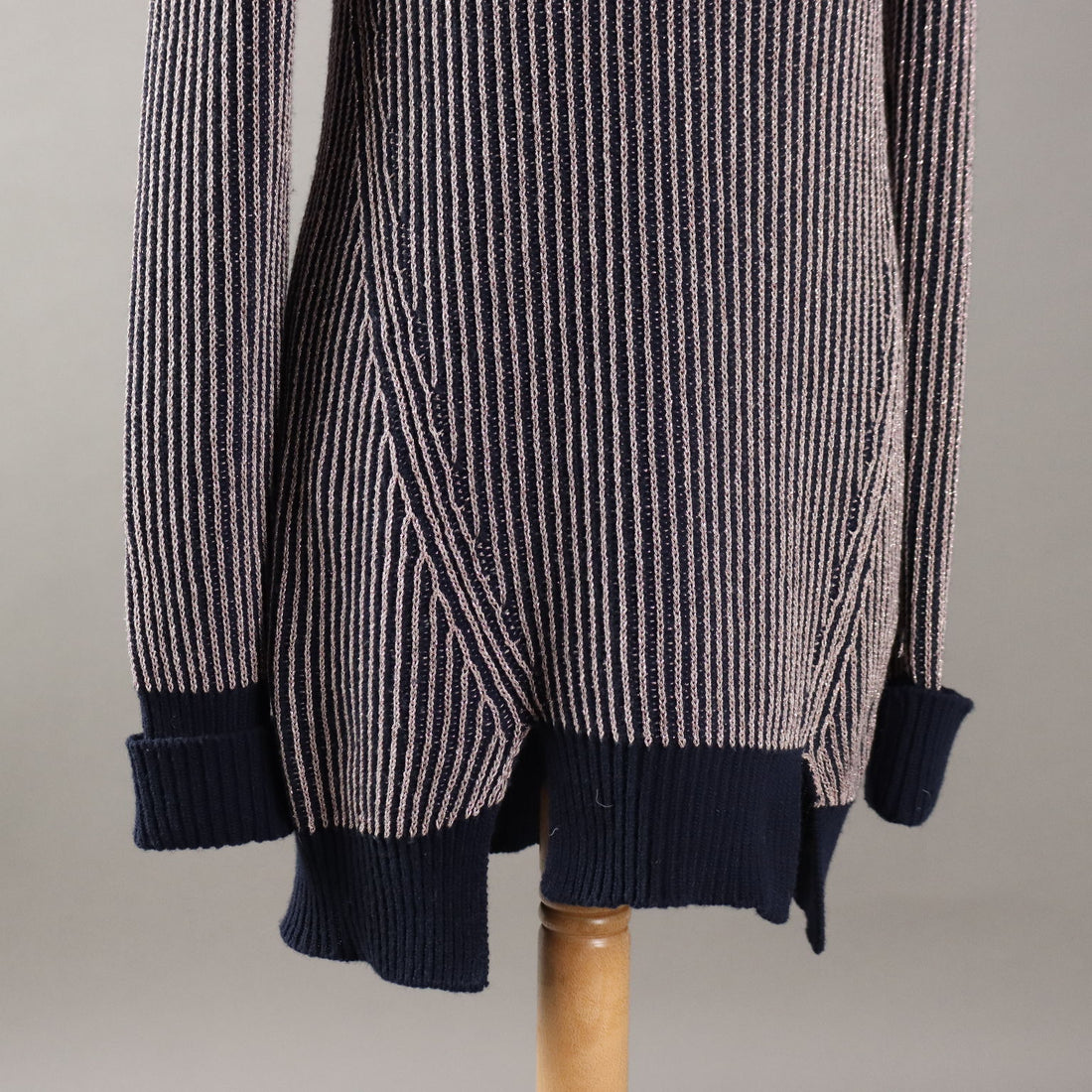  | Clothing & House Linens  Second hand