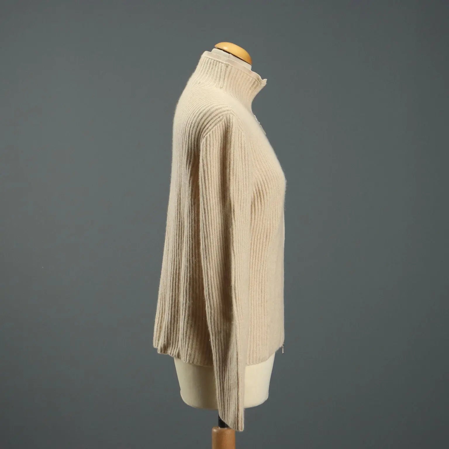 Brunello Cucinelli Sweater Cashmere UK Size 8/10 Second Hand - UK Size 8/10 | Clothing & House Linens | Second hand