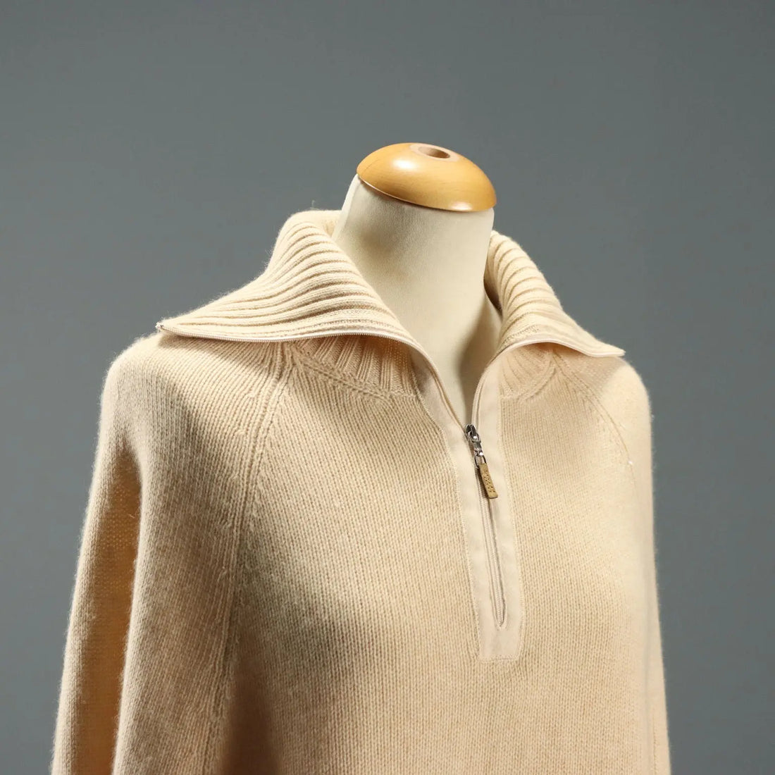 Brunello Cucinelli Cape Cashmere Unique Size Second Hand Italy | Clothing & House Linens | Second hand