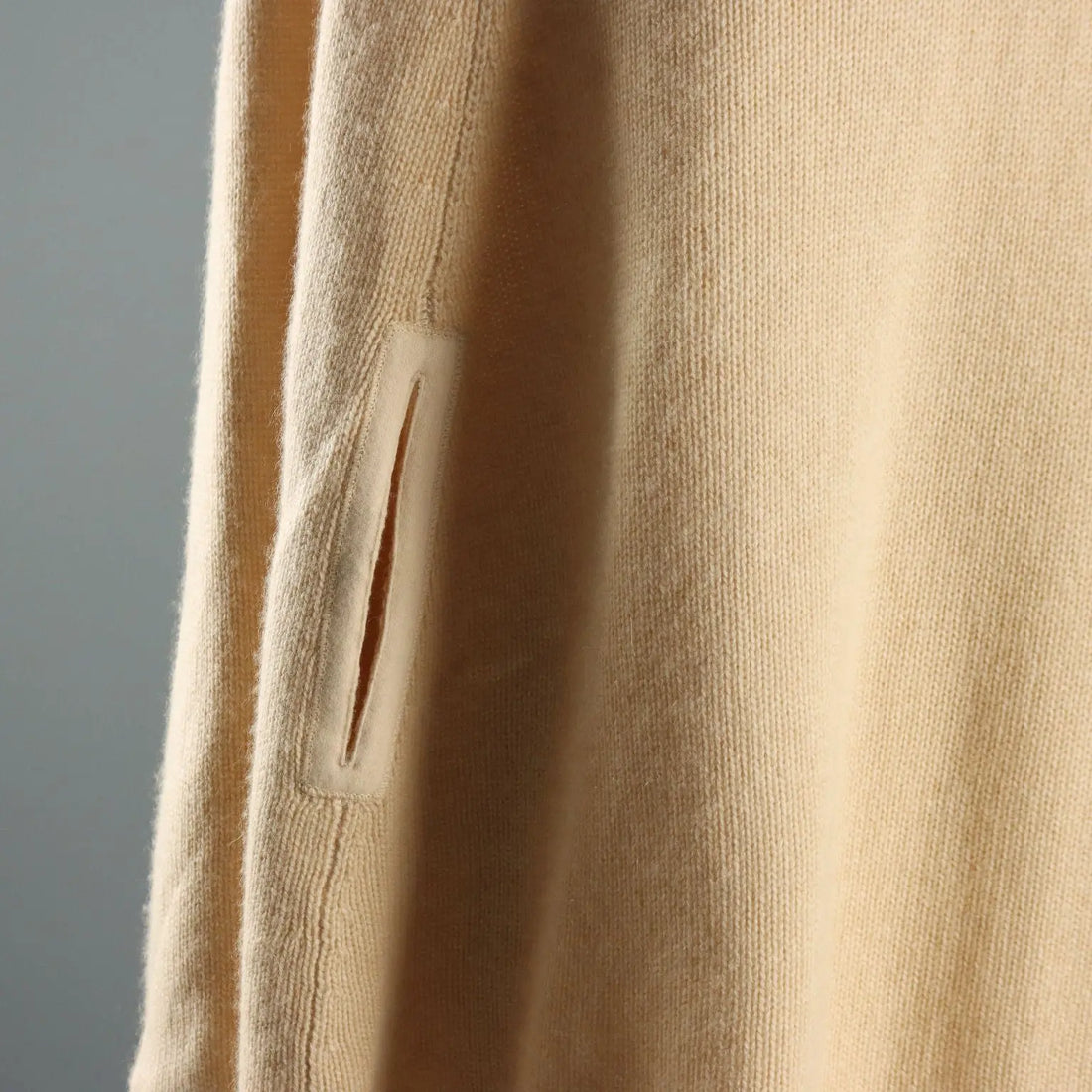 Brunello Cucinelli Cape Cashmere Unique Size Second Hand Italy | Clothing & House Linens | Second hand