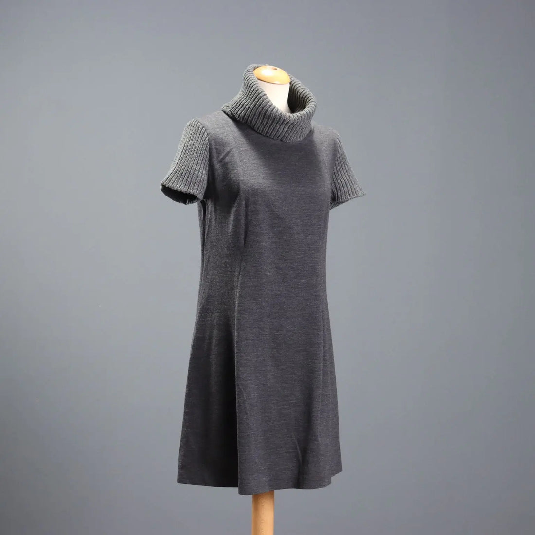 Brunello Cucinelli Midi Dress Cashmere Silk UK Size 14 Italy - UK Size 14 | Clothing & House Linens | Second hand