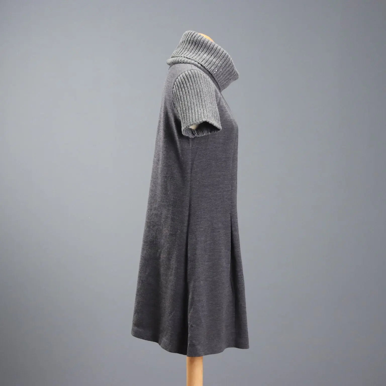 Brunello Cucinelli Midi Dress Cashmere Silk UK Size 14 Italy - UK Size 14 | Clothing & House Linens | Second hand