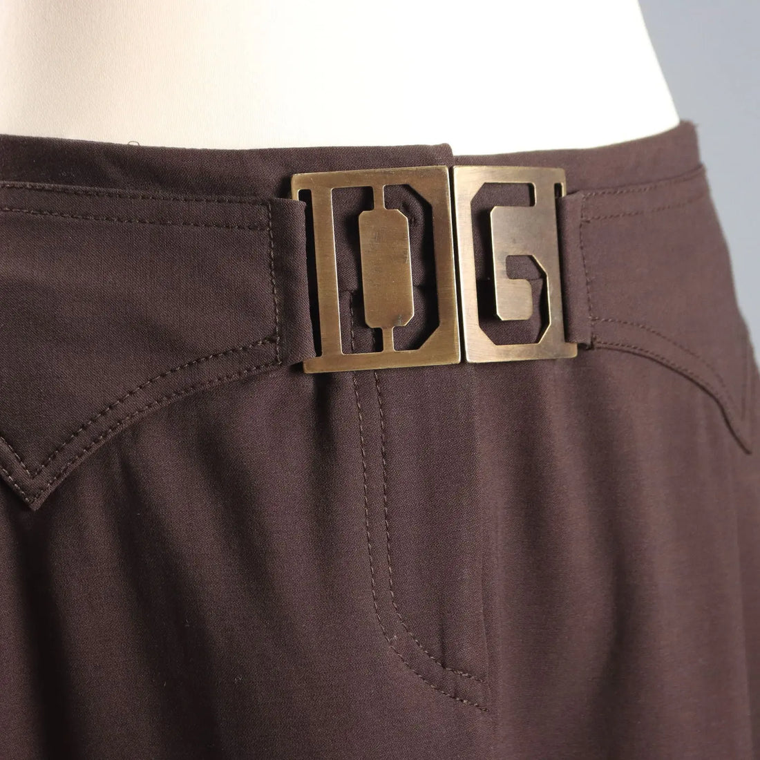 Dolce & Gabbana Wool Midi Skirt UK Size 14 Second Hand Italy - UK Size 14 | Clothing & House Linens | Second hand