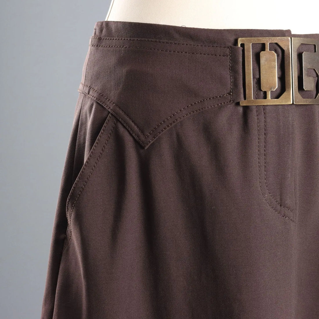 Dolce & Gabbana Wool Midi Skirt UK Size 14 Second Hand Italy - UK Size 14 | Clothing & House Linens | Second hand