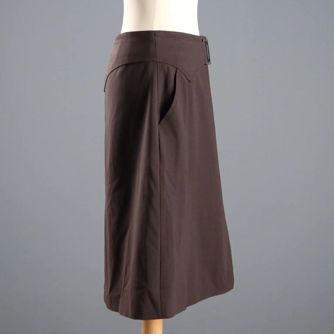 Dolce & Gabbana Wool Midi Skirt UK Size 14 Second Hand Italy - UK Size 14 | Clothing & House Linens | Second hand