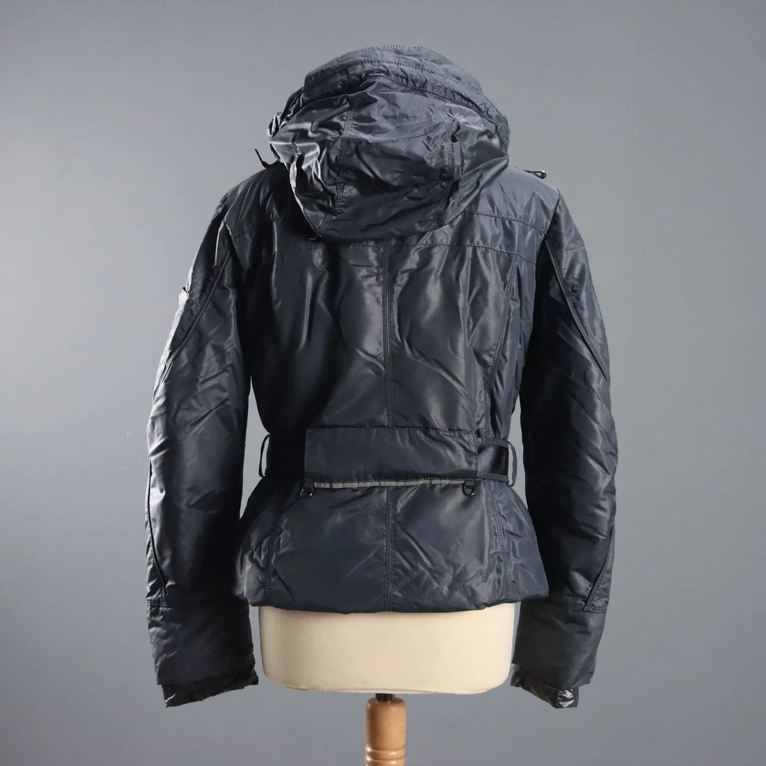 Peuterey Short Jacket for Women UK Size 14 Second Hand - UK Size 14 | Clothing & House Linens | Second hand